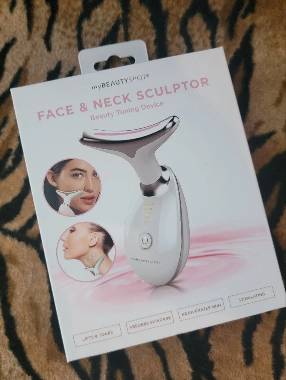 Face & Neck Sculptor in White and Pink New In Box